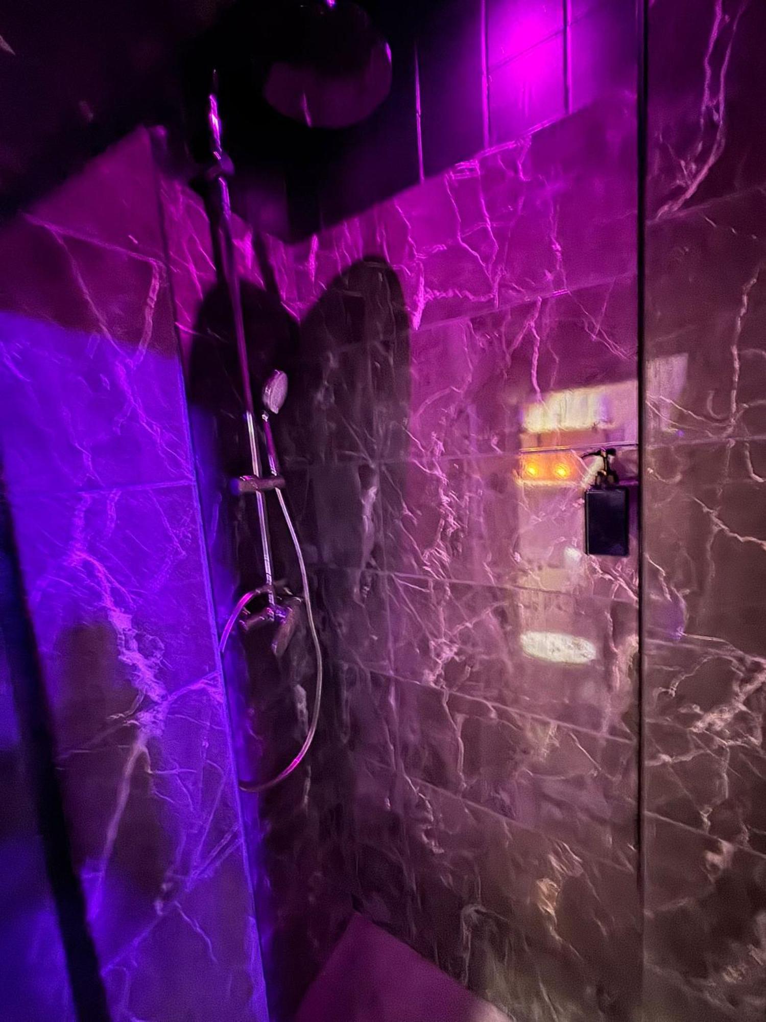 Love Room Spa Jacuzzi Lyon Dış mekan fotoğraf