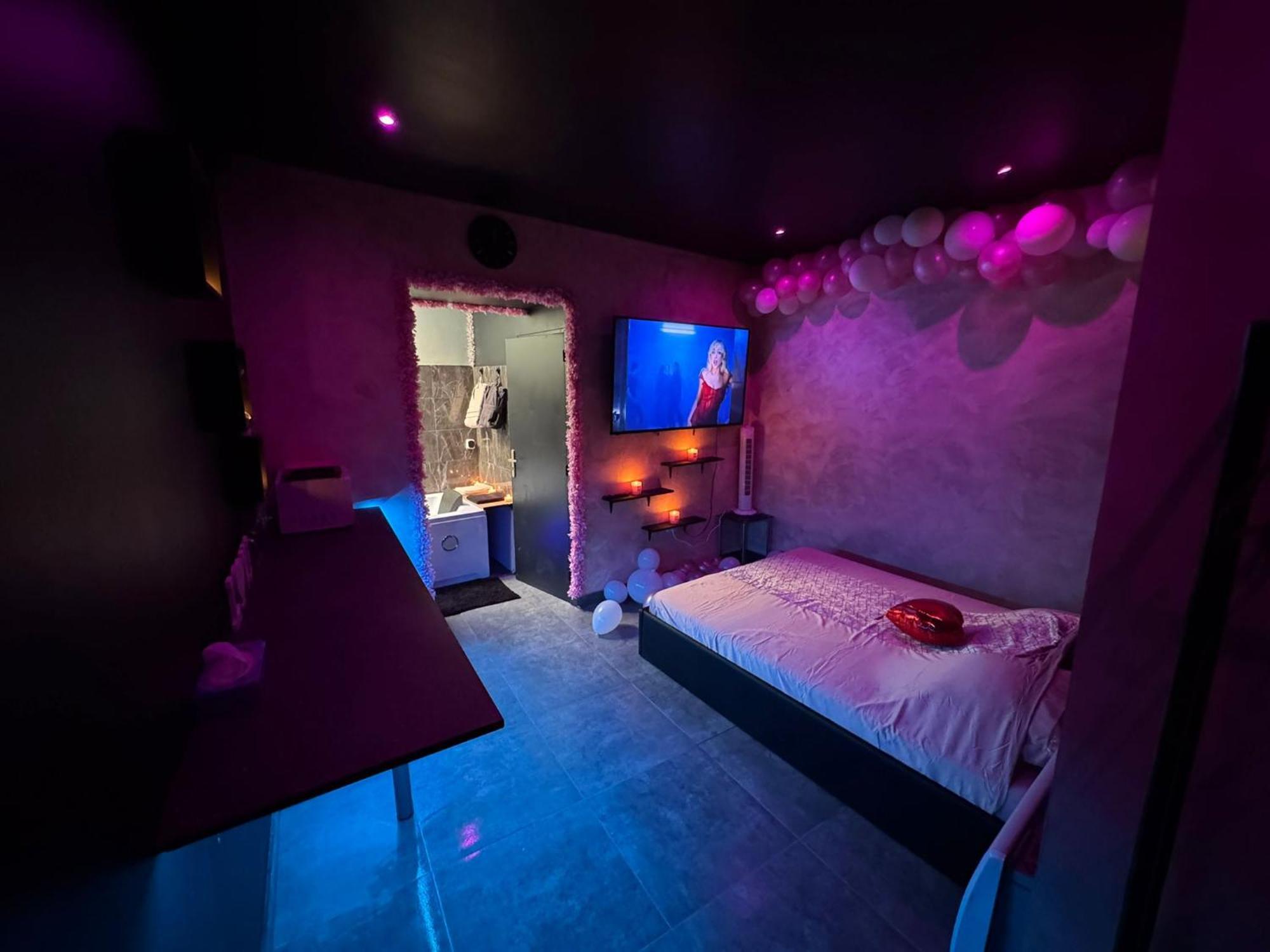 Love Room Spa Jacuzzi Lyon Dış mekan fotoğraf
